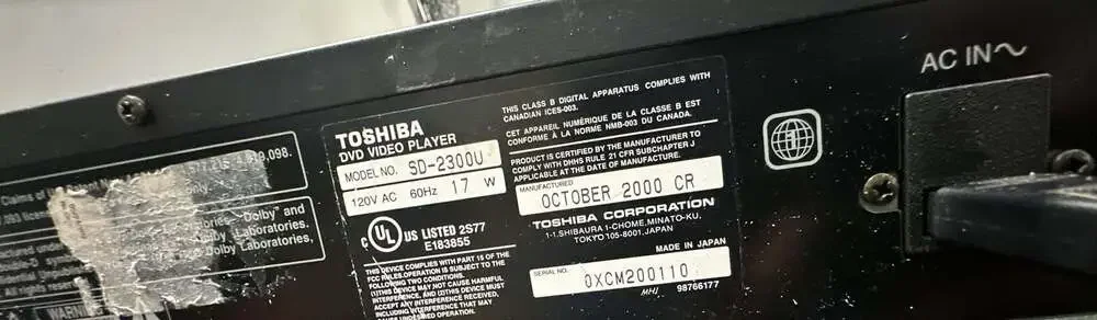 Toshiba SD-2300 DVD Video Player with Nuon Technology
